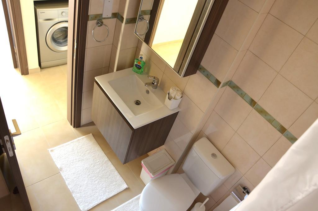Domino Blue Apartment Paralimni Zewnętrze zdjęcie